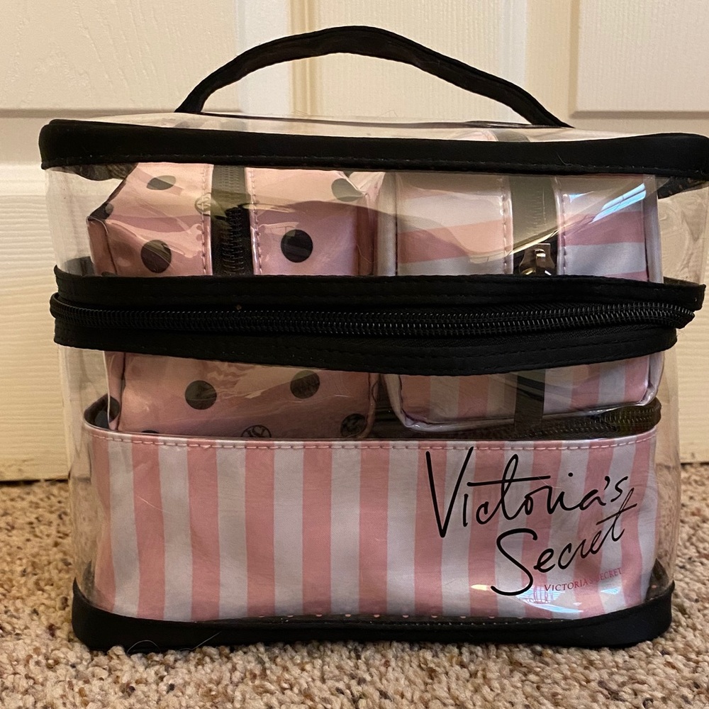 Victoria’s Secret nesting cosmetic bags
